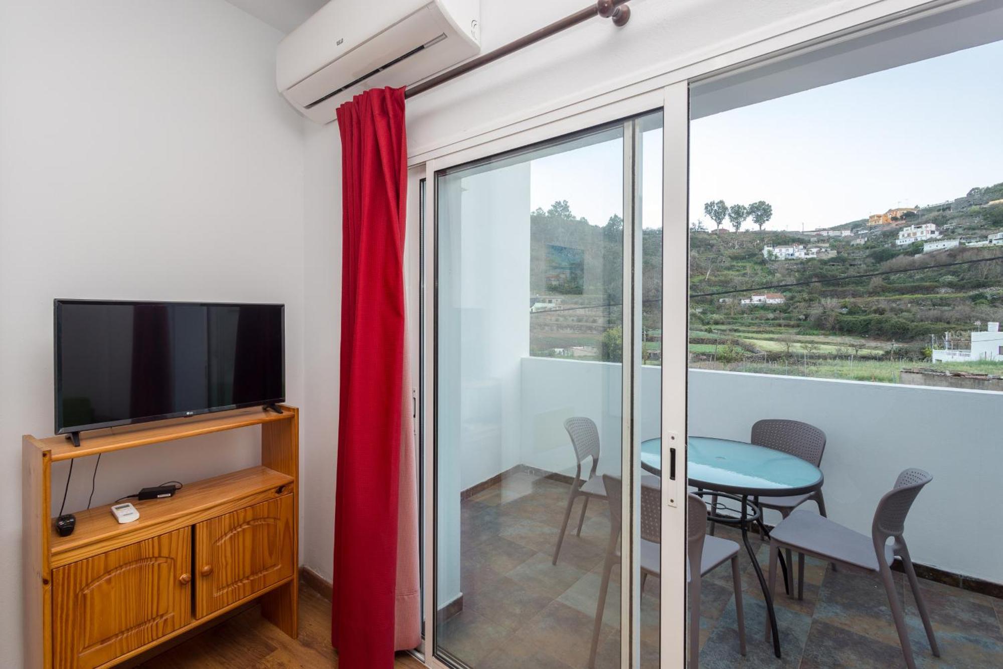 Balcon De La Mina Suites - Aircon And Terrace With Views ベガ・デ・サン・マテオ エクステリア 写真