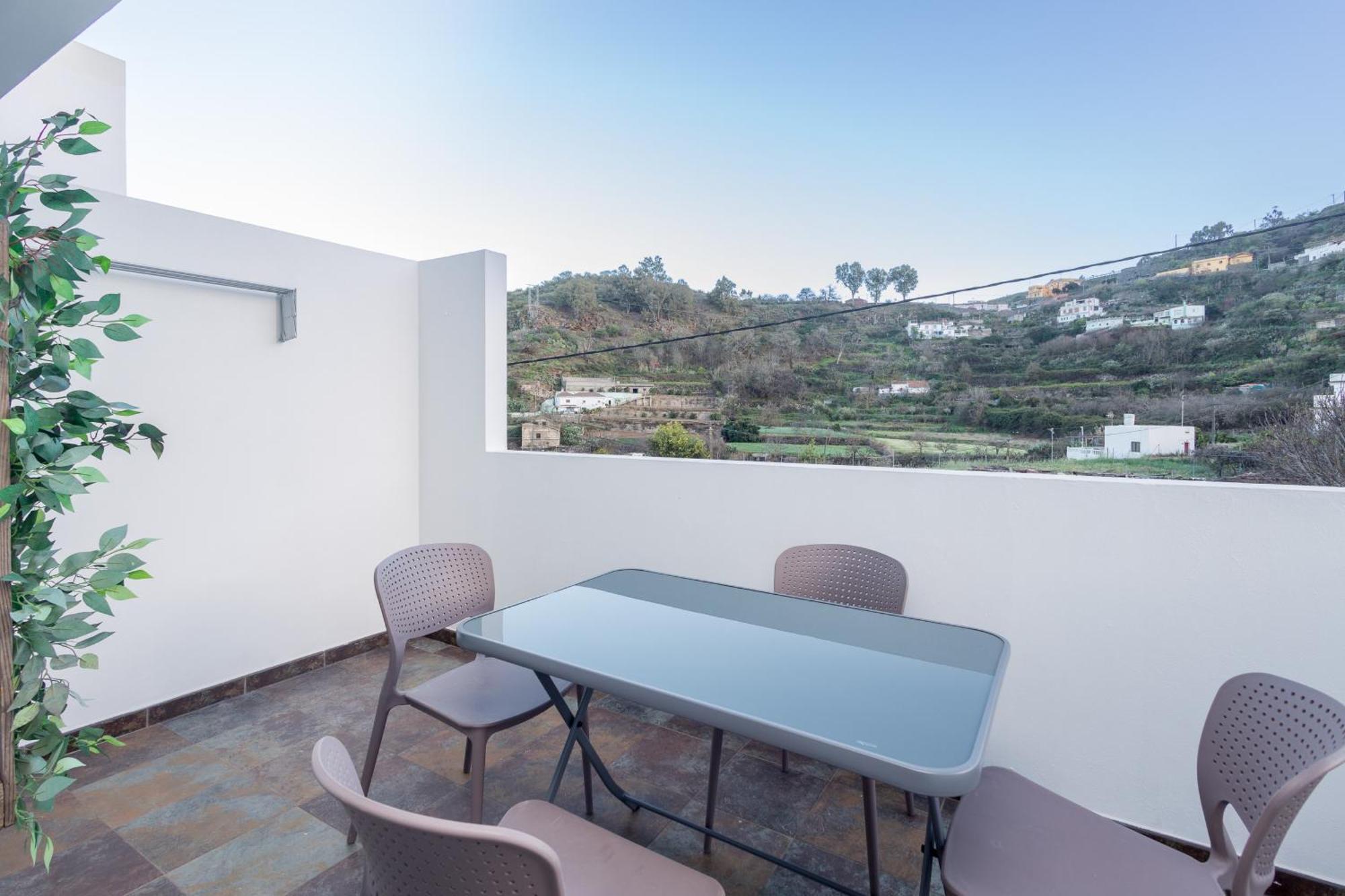 Balcon De La Mina Suites - Aircon And Terrace With Views ベガ・デ・サン・マテオ エクステリア 写真
