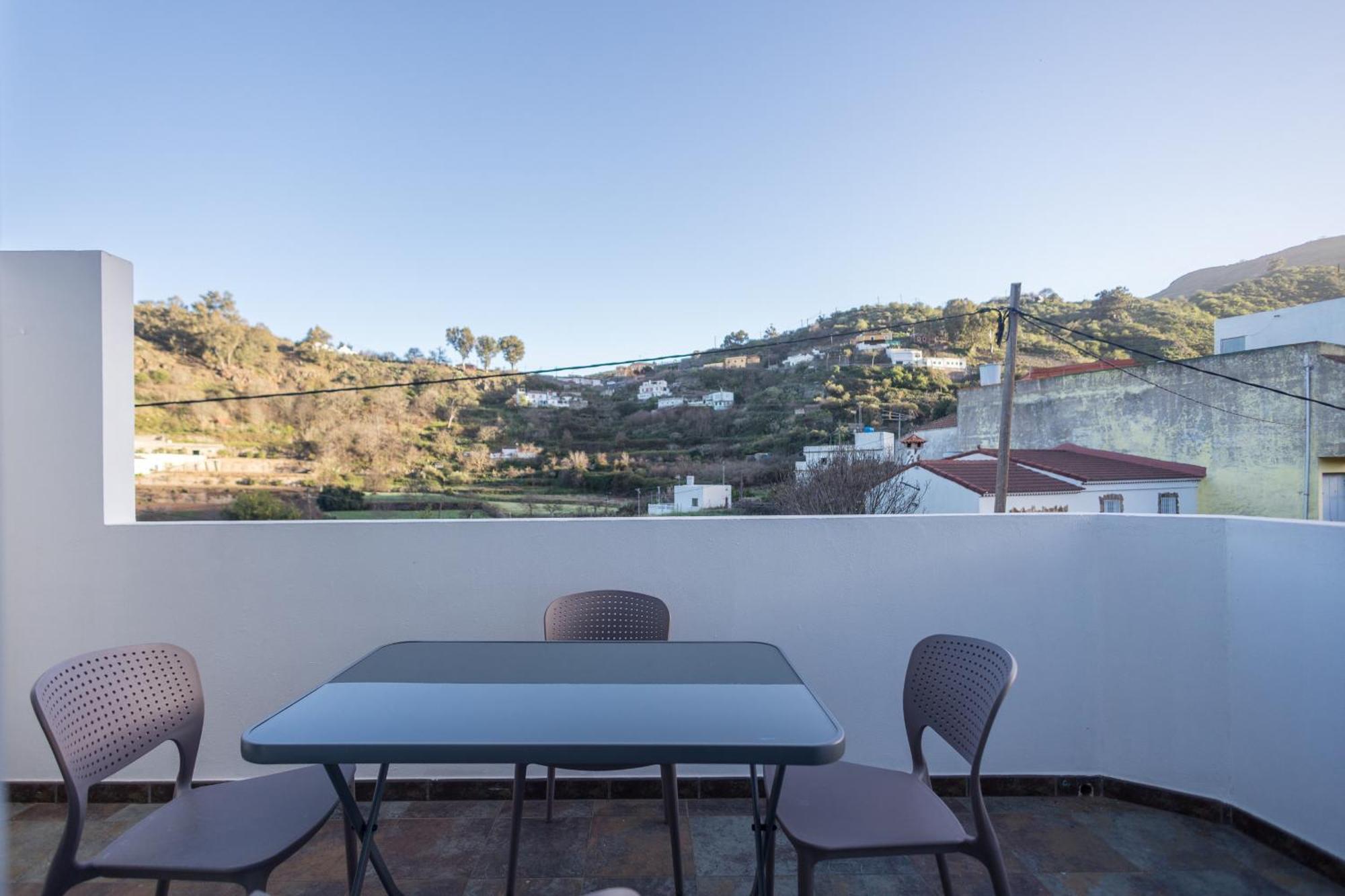 Balcon De La Mina Suites - Aircon And Terrace With Views ベガ・デ・サン・マテオ エクステリア 写真