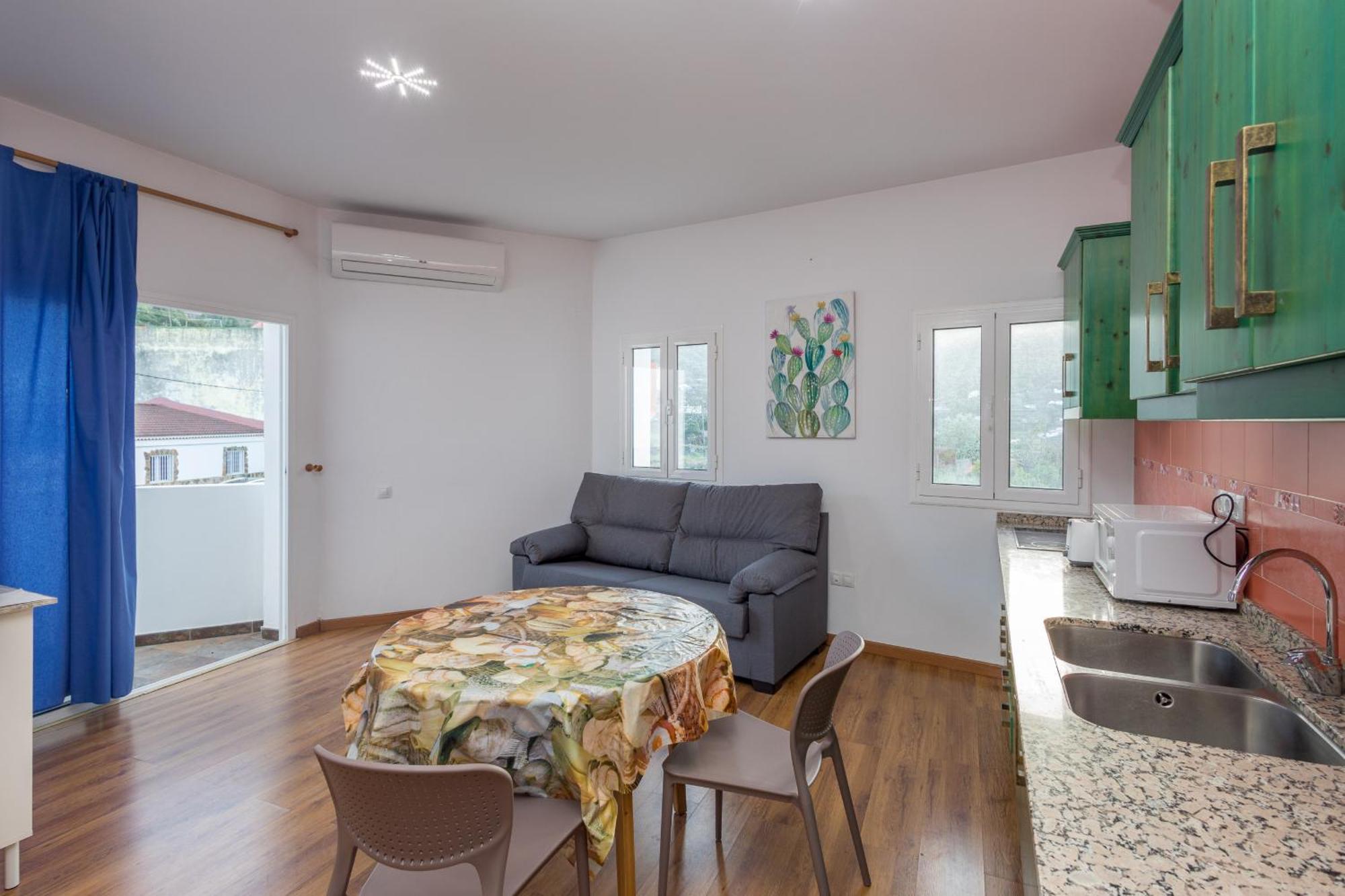 Balcon De La Mina Suites - Aircon And Terrace With Views ベガ・デ・サン・マテオ エクステリア 写真
